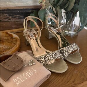 Badgley Mischka Gold Suede Diamond Sandals Heels 9
